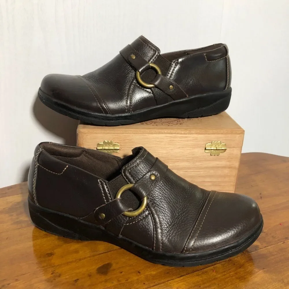 Clarks Slip On Shoes Womens 6.5 Brown Leather Loafer Cheyn Fame Casual Comfort